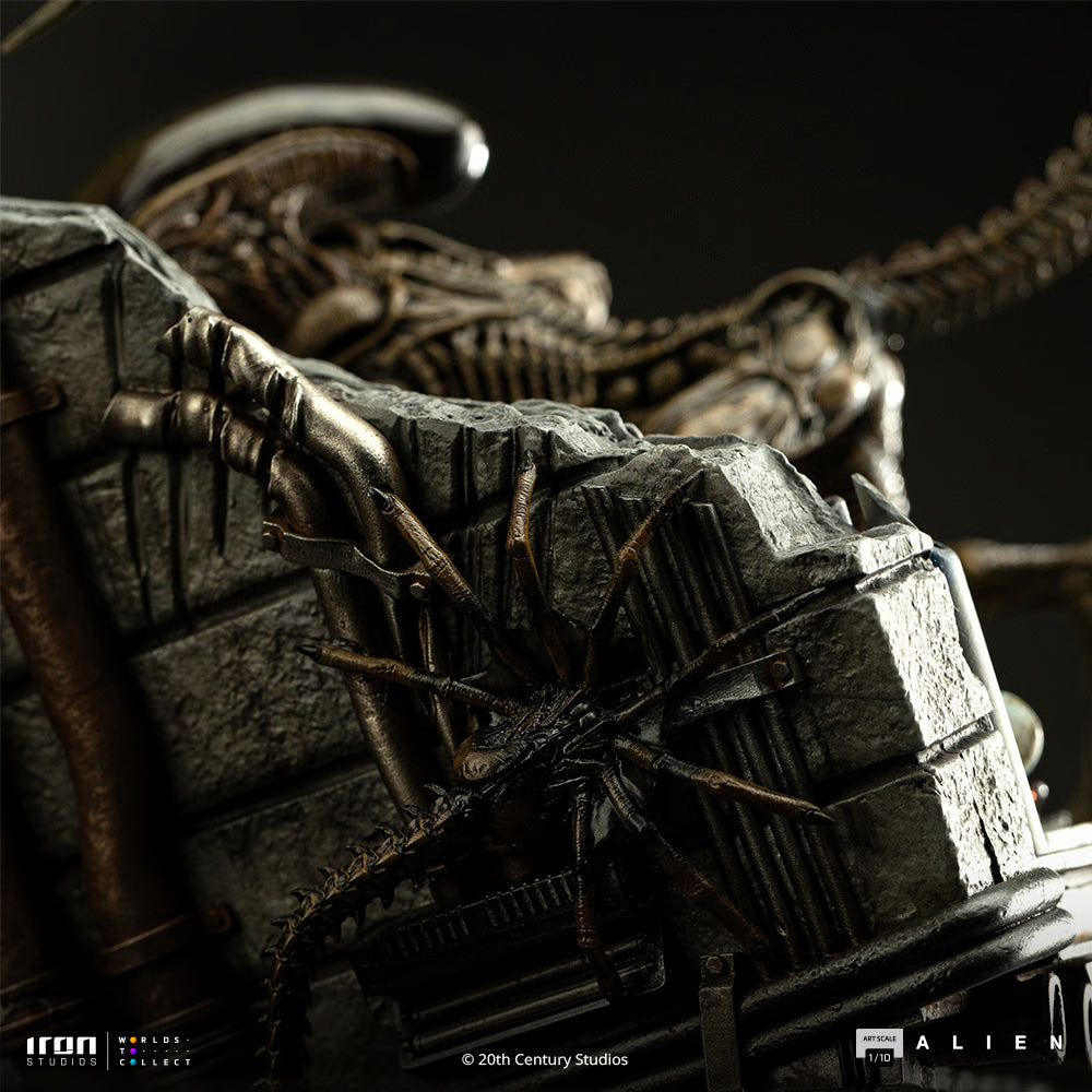 Alien 3: Ellen Ripley & Dog Alien – Iron Studios (1/10 Scale Statue)