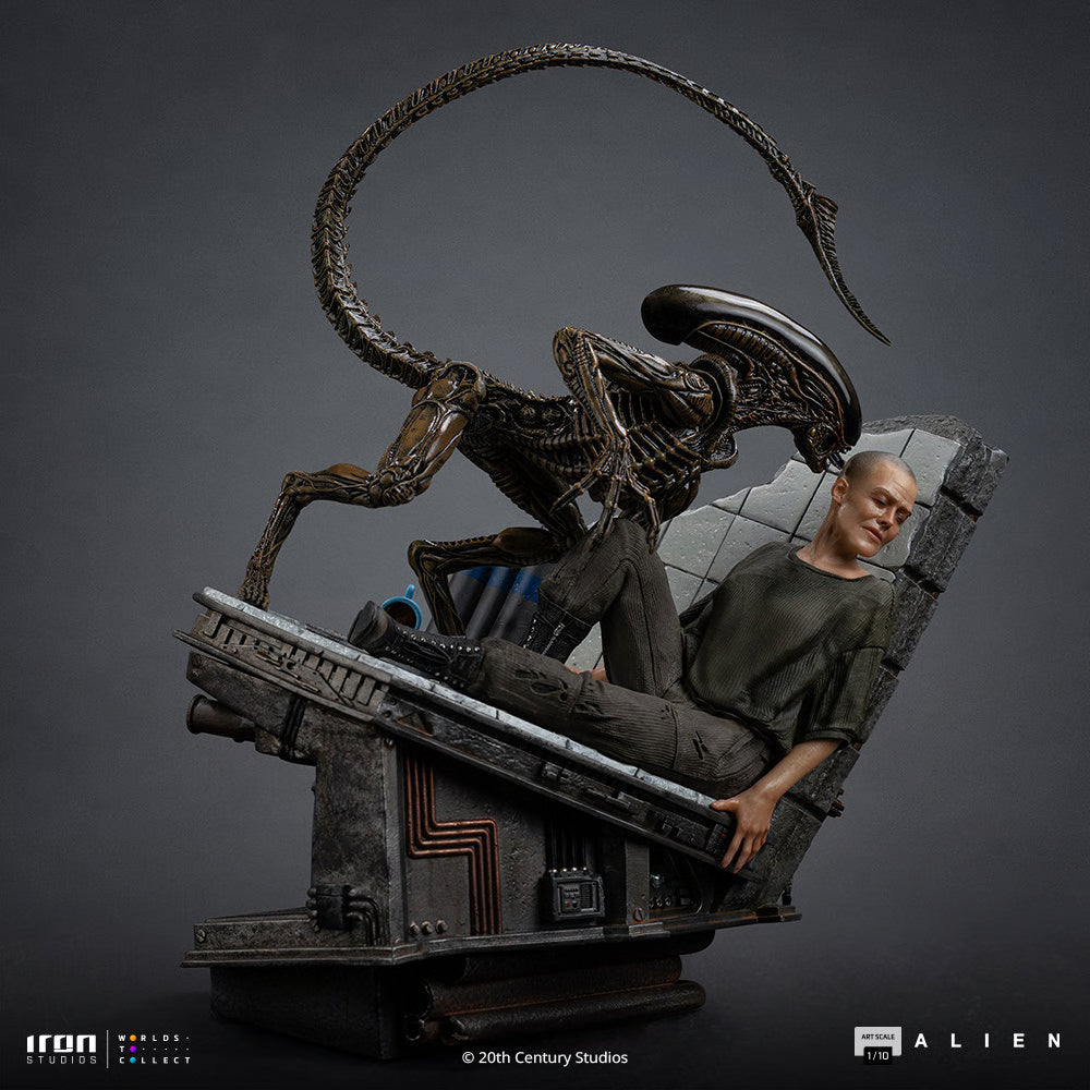 Alien 3: Ellen Ripley & Dog Alien – Iron Studios (1/10 Scale Statue)