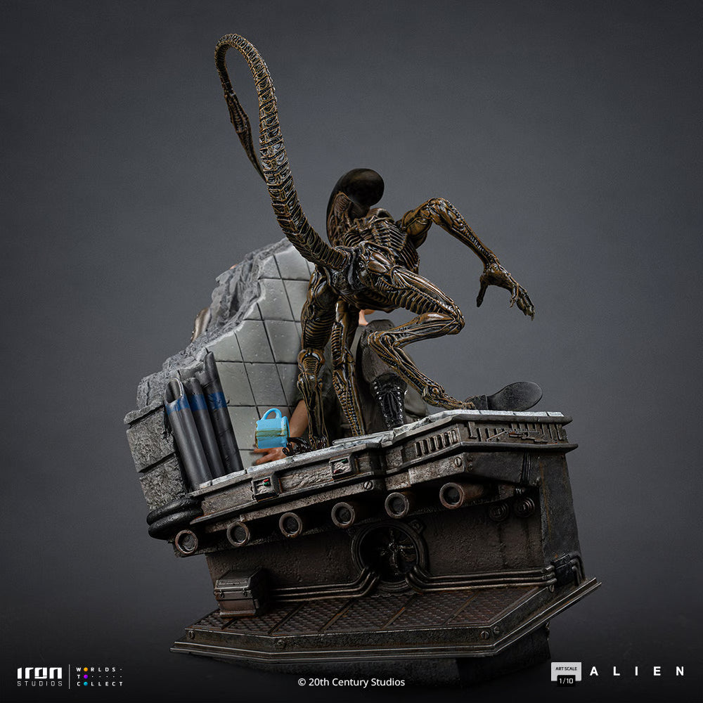 Alien 3: Ellen Ripley & Dog Alien – Iron Studios (1/10 Scale Statue)