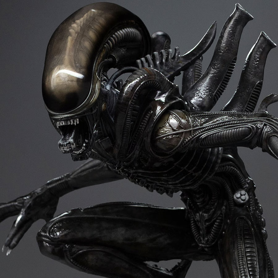 Alien Big Chap 1/10 Scale Statue by Iron Studios (Pre-Order)